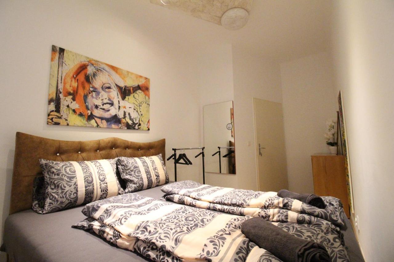 Private Double Bedroom Rf2 Vienna Exterior photo